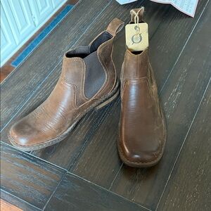 Born Brown Leather Pull On Boots